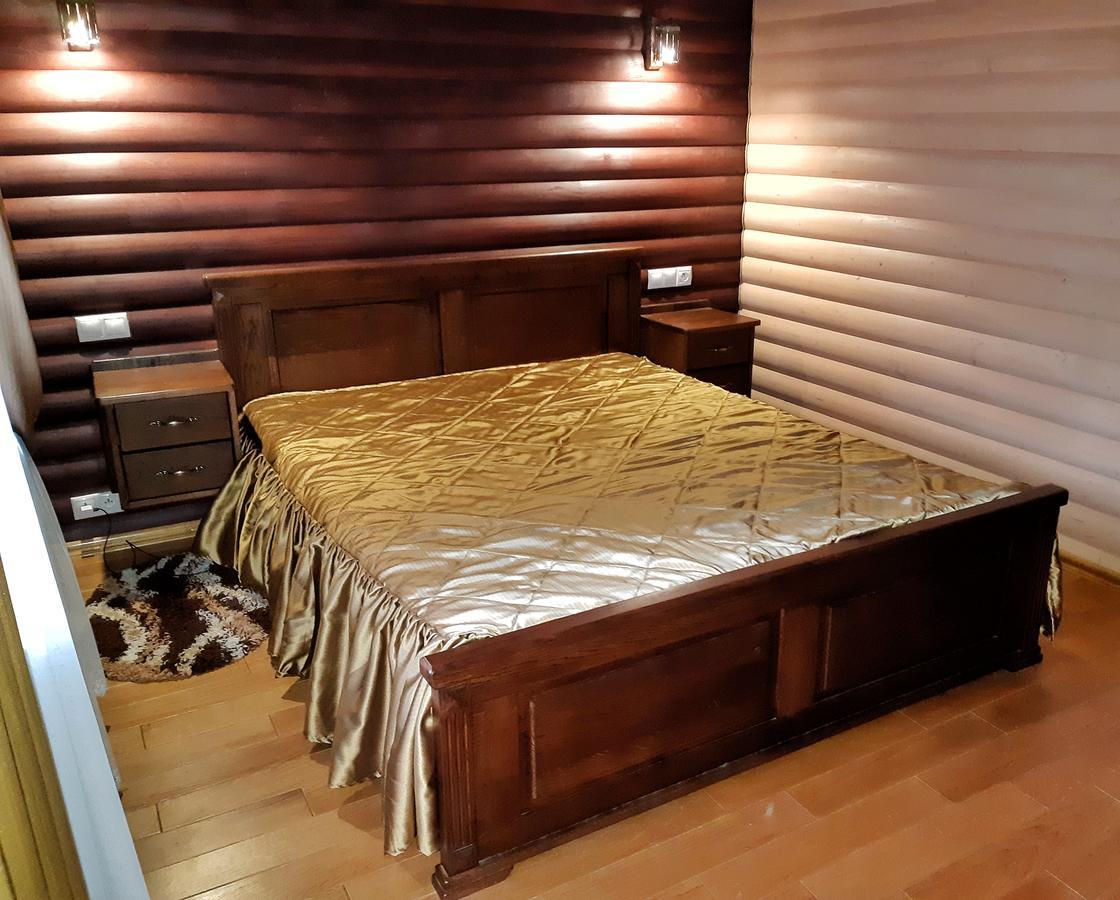 Knyazhyi Dvir Apartman Fenyves Kültér fotó